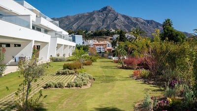 /international/es/nueva-andalucia-malaga-andalusia-310100957983/