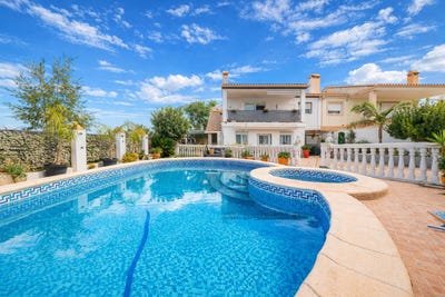 /international/es/montserrat-valencian-community-310105829085/