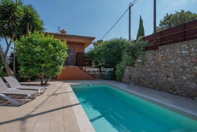 /international/es/begur-catalonia-310101418922/?lang=en