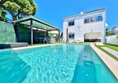 /international/es/castello-d-empuries-catalonia-310103459204/