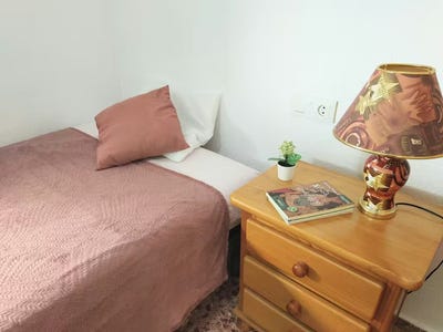 /international/es/calle-del-veinticinco-de-abril-moncada-valencian-community-310094063540/