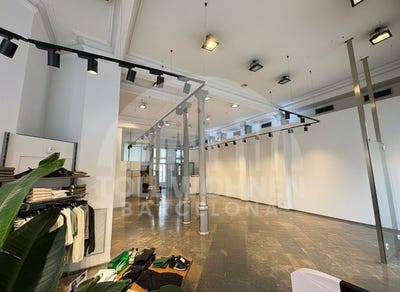/international/es/ausias-marc-barcelona-catalonia-310106592870/