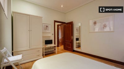 /international/es/bilbao-basque-country-310108559776/
