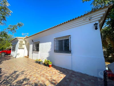 /international/es/competa-andalusia-310101551014/?lang=fr