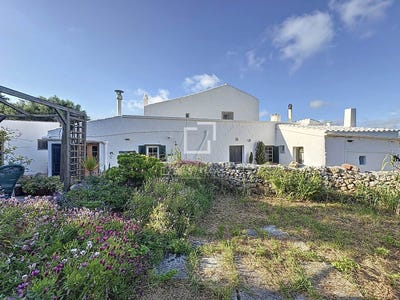 /international/es/sant-lluis-canary-islands-310099230148/