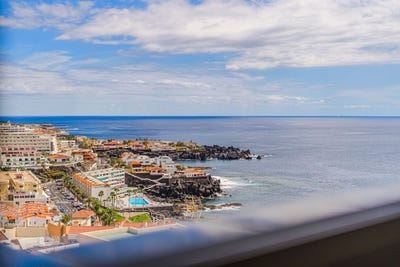 /international/es/puerto-de-santiago-canary-islands-310110289210/