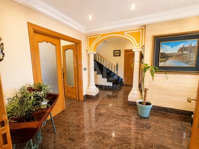 /international/es/calle-real-santovenia-de-pisuerga-castile-and-leon-310108670714/
