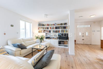 /international/es/las-rozas-de-madrid-madrid-310100640621/