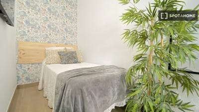 /international/es/seville-andalusia-310108563742/