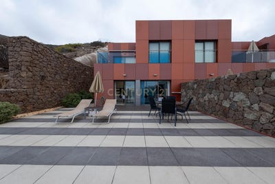 /international/es/palmas-de-gran-canaria-las-canary-islands-310107523906/