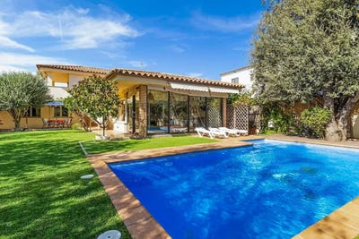 /international/es/l-escala-catalonia-310106838718/