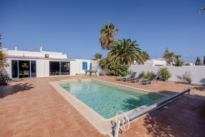 /international/es/playa-blanca-canary-islands-310103084536/