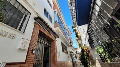 /international/es/canillas-de-aceituno-andalusia-310106068291/