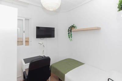 /international/es/carrer-de-la-font-roja-valencia-valencian-community-310096269405/