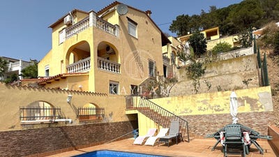 /international/es/lloret-de-mar-catalonia-310100762437/