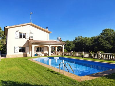 /international/es/carrer-del-montsia-bisbal-del-penedes-la-catalonia-310107901494/