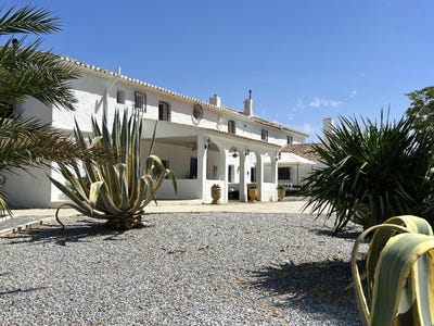 /international/es/diseminado-los-pantanos-1-18810-caniles-granada-spain-caniles-andalusia-310101205119/?lang=zh-tw