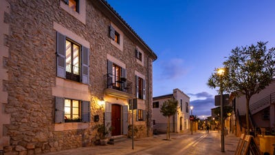/international/es/29-carrer-major-calvia-balearic-islands-310101737845/