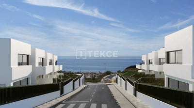 /international/es/rincon-de-la-victoria-torre-de-benagalbon-malaga-andalusia-310106739474/