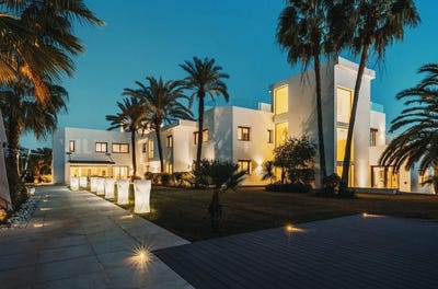 /international/es/nueva-andalucia-marbella-andalusia-310109076860/