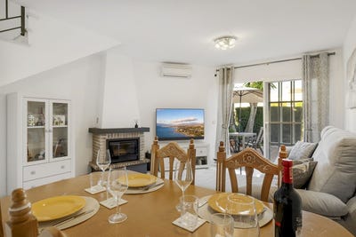 /international/es/4b-c-del-romero-malaga-andalusia-310105536153/