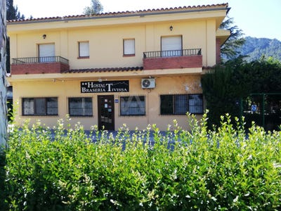 /international/es/passeig-de-sant-isidre-tivissa-catalonia-310108241243/