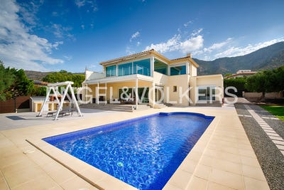 /international/es/palau-saverdera-catalonia-310109909245/