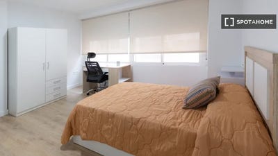 /international/es/alicante-valencian-community-310108563004/