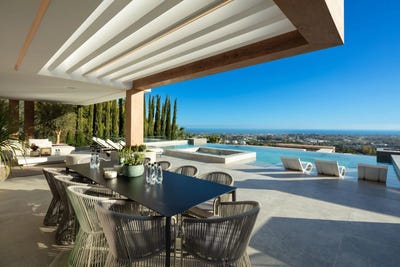 /international/es/marbella-valencian-community-120087395100/