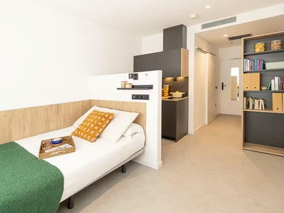 /international/es/plaza-la-marina-espanola-sevilla-andalusia-310100873610/