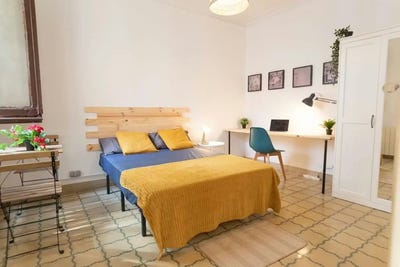 /international/es/ronda-de-sant-pere-barcelona-catalonia-310107913877/