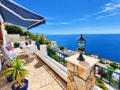 /international/es/salobrena-andalusia-310110158225/