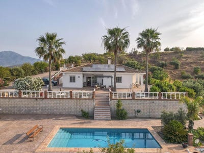 /international/es/guaro-andalusia-310100183837/?lang=en