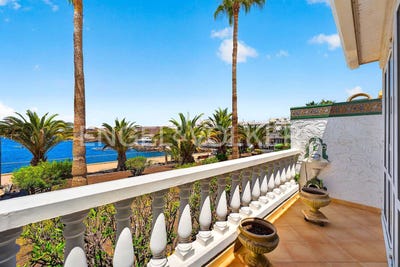 /international/es/adeje-canary-islands-310119981147/
