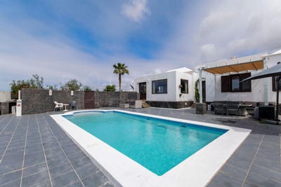 /international/es/las-brenas-canary-islands-310098415114/