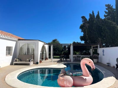 /international/es/del-golf-16-roquetas-de-mar-andalusia-310094123454/