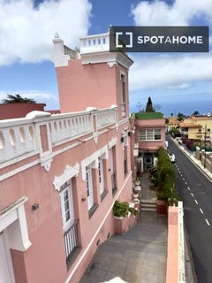 /international/es/santa-cruz-de-tenerife-canary-islands-310108557107/