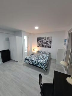 /international/es/carrer-del-mestre-lope-burjassot-valencian-community-310107324428/