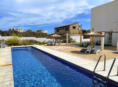 /international/es/carrer-de-l-olla-53-07590-es-pelats-illes-balears-spain-capdepera-balearic-islands-310104918246/