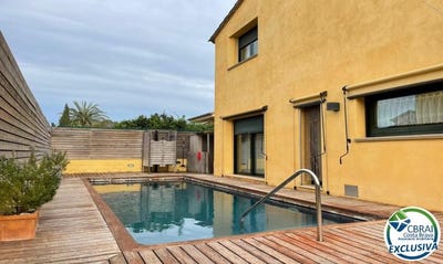 /international/es/la-bisbal-demporda-girona-catalonia-310100276202/