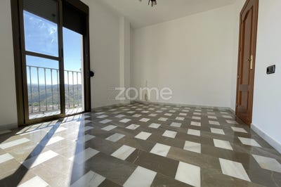 /international/es/avenida-calvo-sotelo-malaga-andalusia-120077566955/
