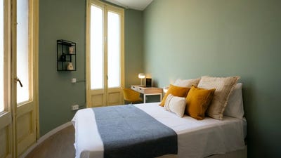 /international/es/placa-de-la-universitat-barcelona-catalonia-310101083696/?lang=zh-tw