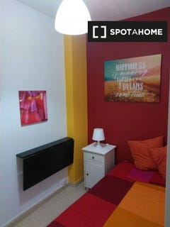 /international/es/alcala-de-henares-madrid-310108559678/