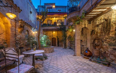 /international/es/castello-d-empuries-catalonia-310110290721/