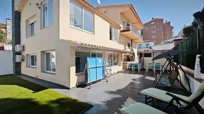 /international/es/barcelona-catalonia-310100667979/