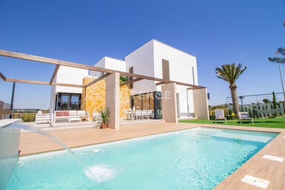 /international/es/orihuela-dehesa-de-campoamor-alicante-valencian-community-310106740191/