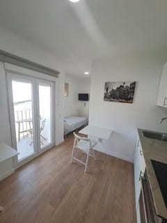 /international/es/avenida-de-gaspar-aguilar-valencia-valencian-community-310105987717/