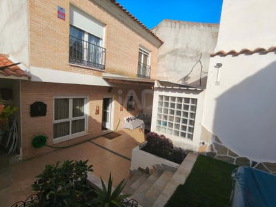 /international/es/calle-palenque-calera-y-chozas-castile-la-mancha-310107643474/
