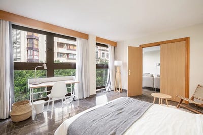 /international/es/carrer-de-colon-valencia-valencian-community-310100858153/?lang=zh-cn