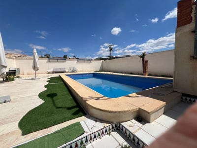 /international/es/alguena-valencian-community-310108138445/